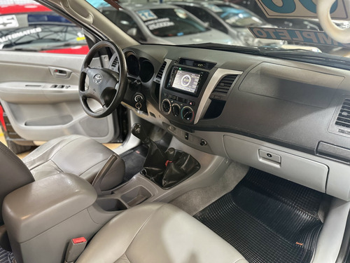 Toyota Hilux 3.0 SRV 4X4 CD 16V TURBO INTERCOOLER DIESEL 4P MANUAL