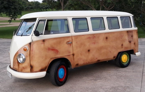 Kombi Corujinha 1970 - Restaurada!