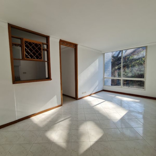 Apartamento En Venta En Medellín - El Poblado Cod 66921