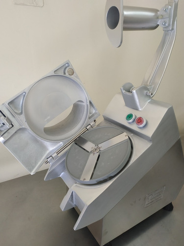 Imagen 5 de 5 de Procesador, Rallador Y Rebanador De Alimentos Y Queso 3/4 Hp