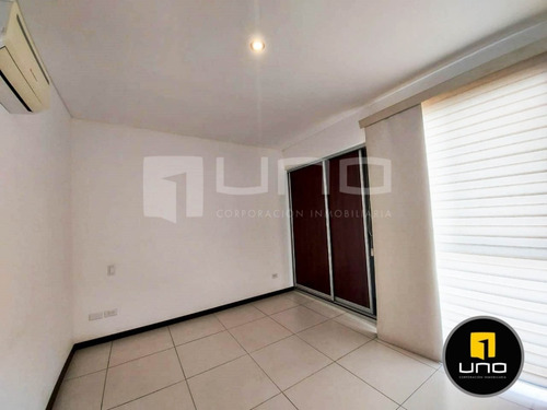 Imagen 10 de 16 de Hermosa Casa En Venta, Condominio En Santa Cruz