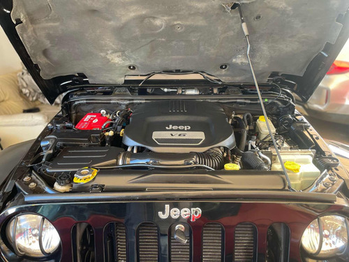 Jeep Wrangler 3.6 3p Sahara V6 4x4 At