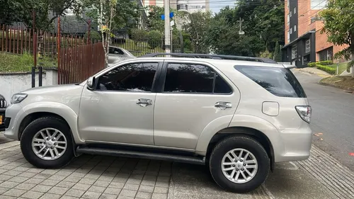 Toyota Fortuner 2.7l 4x2