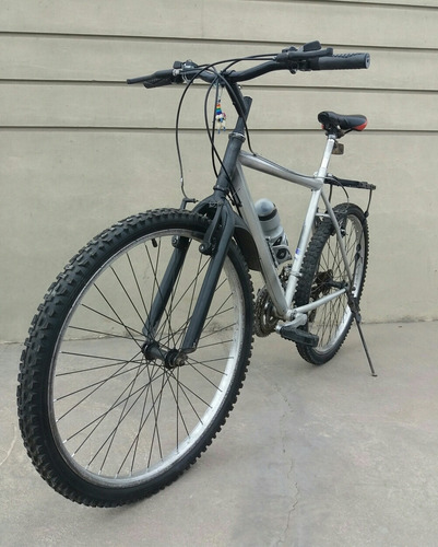 Imagen 4 de 5 de Bicicleta Montañera Aro 26 Con Parrilla Lista Para Usar