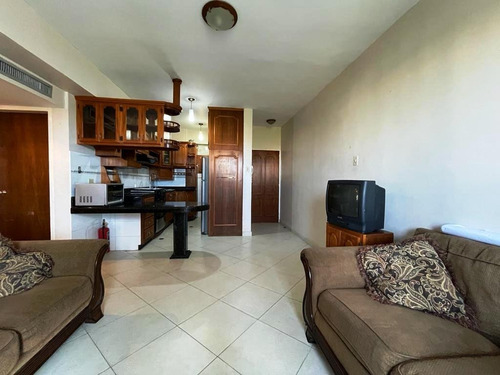 En Alquiler Apartamento Conjunto Residencial Churun Meru