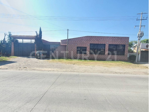 Propiedad Comercial En Venta En Ixtlahuaca, Mexico