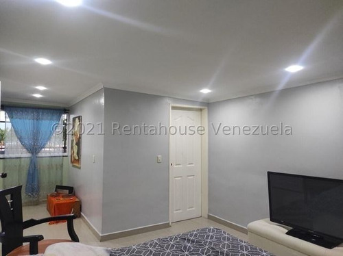 Imagen 16 de 27 de Casa Remodelada Con Piscina Duplex 220mts Conj Privado Palo Negro Estef 22-7076
