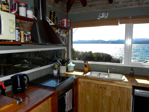 Bo. Las Chacras Casa En Venta Con Acceso Directo Al Lago Nahuel Huapi