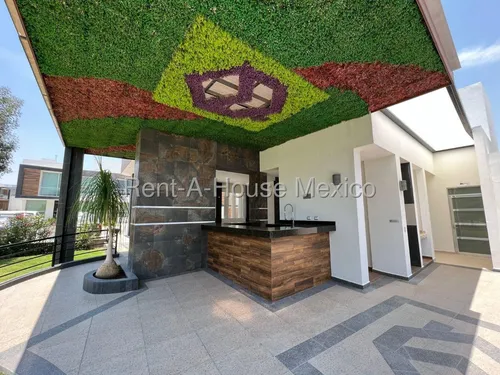Casa En Renta En Zakia Querétaro. Sr