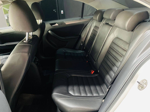 Imagem 14 de 15 de Volkswagen Jetta 2.0 Tsi Highline 211cv Gasolina 4p