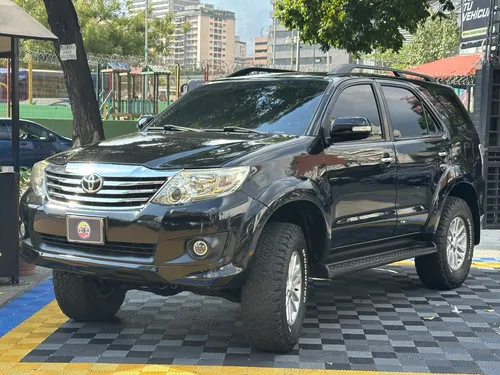 Toyota Fortuner Sr