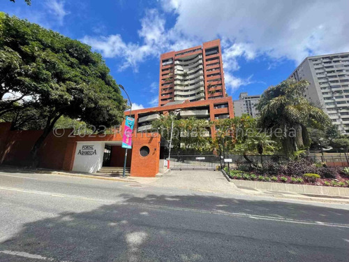 Amplio Y Acogedor Apartamento En Venta Santa Fe Norte Caracas, 23-28976