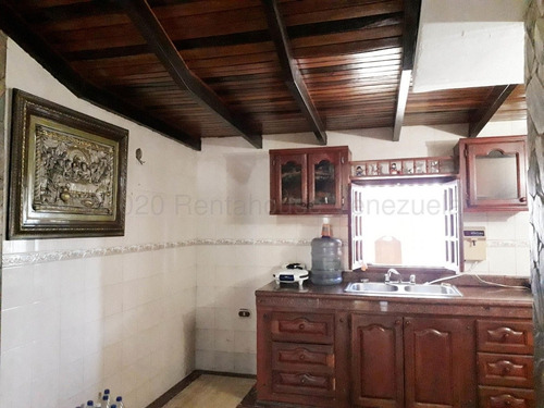 Imagen 6 de 12 de Casa En Venta En El Centro De Coro. 04122183505 Cod 22-18000
