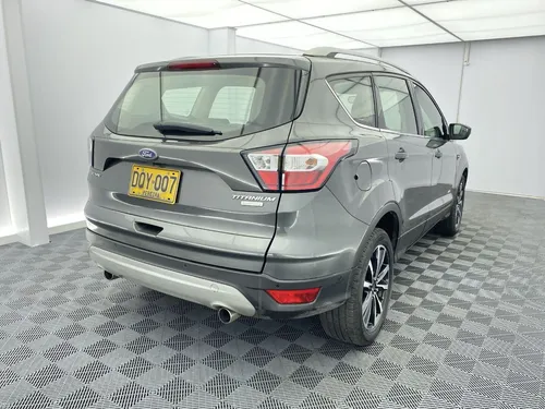 Ford Escape 2.0 Titanium 245 hp