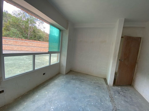 Imagen 13 de 19 de Vendo Pb De 143+370m2 4h/4b/3pe El Solar Del Hatillo 2307