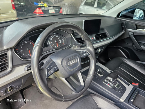 Audi Q5 2.0 L T Dynamic Dsg