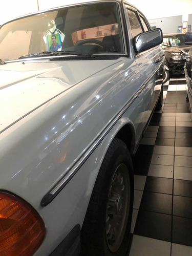 Mercedes Benz 230 230