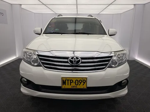 Toyota Fortuner 2.7 AT 4X4