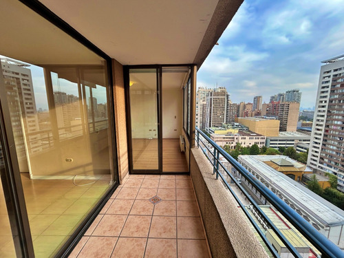 Dpto. Piso 17 De 1 Dorm 1 Baño + Terraza + Bodega - Catedral