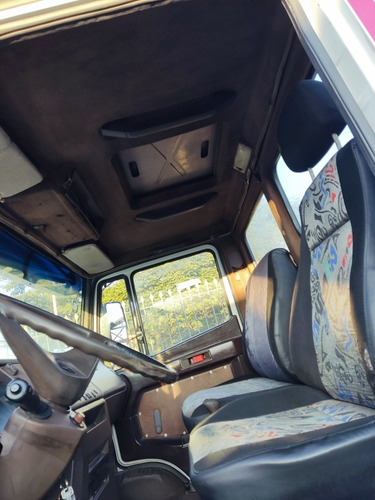 Imagem 10 de 10 de Mercedez-benz L1618
