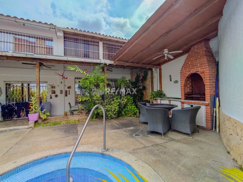 Imagen 21 de 23 de Exclusiva Casa Con Piso De Mármol En La Trigaleña, Daniela J.
