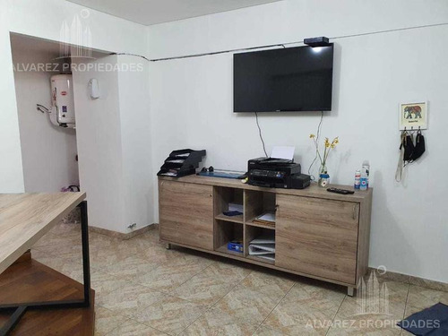 Imagen 6 de 13 de Departamento - Castelar Norte.