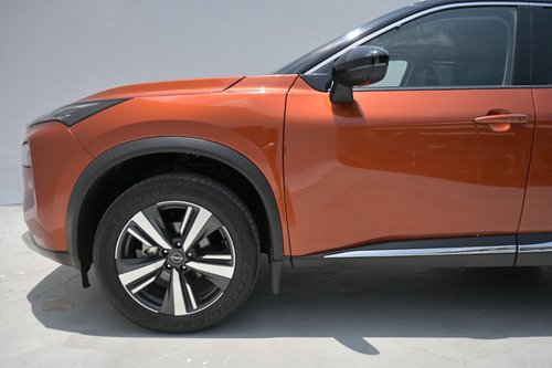 Nissan X-Trail Platinum Plus 2 Row