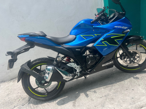 Azul Con Negro
