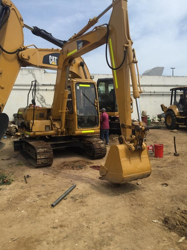 Retroexcavadora Caterpillar 307