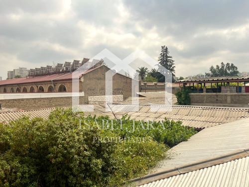 Formidable Monasterio Francés En Arriendo - Ñuñoa