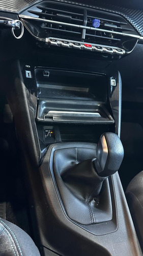 Peugeot 208 1.6 Style Tiptronic