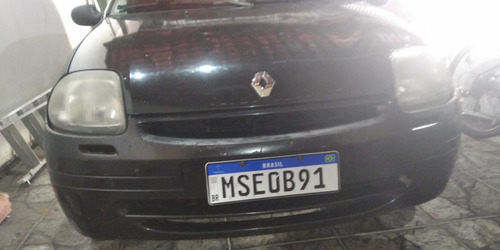 Imagem 2 de 6 de Renault Clio 2001 1.6 16v Rn 5p