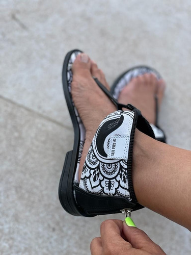 Sandalias Te Para Tres Con Diseños Originales De Mujer Moda