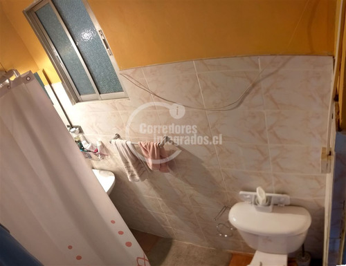 Casa Pedro Valdivia / Rodrigo Araya, 5 Dorm. 2 Baños, 2 Esta