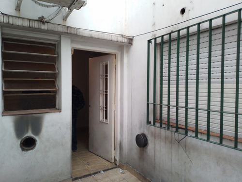 Venta Casa Valentín Alsina Con Cochera