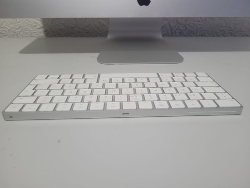 Apple Imac 21.5 2015 / Core I7-5th, / Ram 16 Gb / Ssd 256 Gb Plateado (Usado)