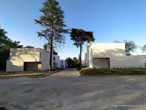 Imagen 16 de 21 de Housing La Carolina Village 3 Dor 3 Bños Oportunidad