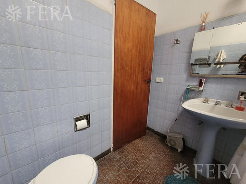 Venta De Casa De 3 Ambientes Con Patio En Wilde