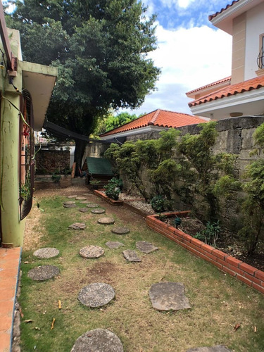 Imagen 8 de 8 de Venta Amplia Casa En Las Praderas
