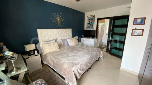 Casa En Venta, Col. Lomas Del Manantial, Xochitepec, Morelos
