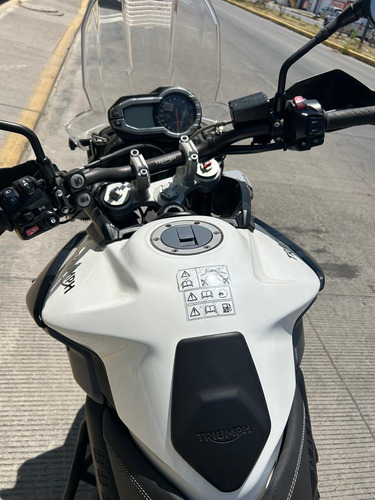 Moto 2015 Triumph Tiger 800 Xcx