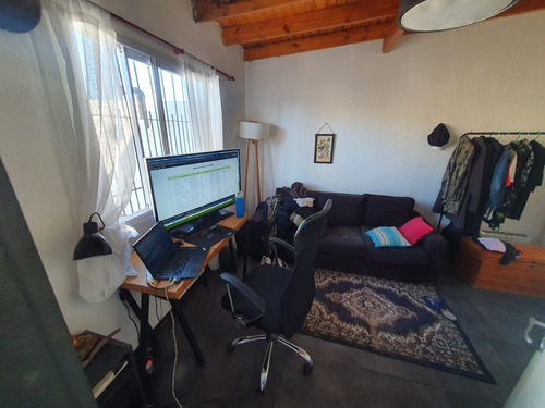Amplia Casa 3 Amb + Depto Fondo 2 Amb Prox Av Marquez