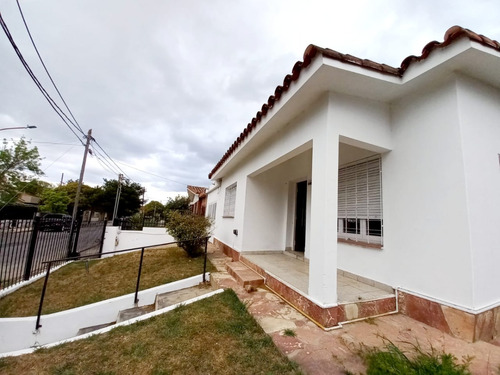 Oportunidad, Casa En Venta Villa Carlos Paz