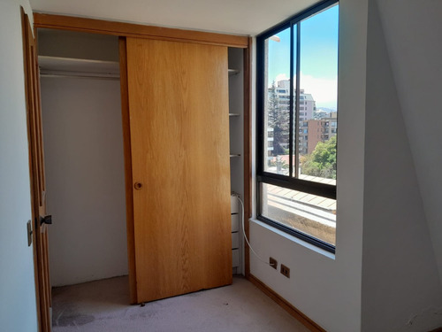 Av. Holanda/elidoro Yáñez. Vende Único Dueño. ¡sin Comisión!