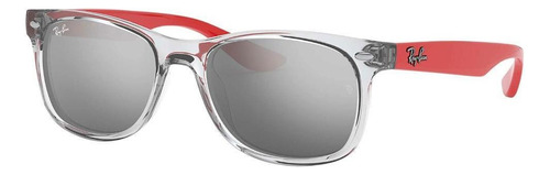 Óculos de sol Ray-Ban New Wayfarer Kids S (48-16) armação de náilon cor polished transparent grey, lente grey de policarbonato espelhada, haste red de náilon - RB9052S