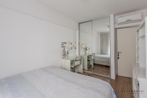 Departamento De 3 Ambientes Con Cochera Fija En Recoleta