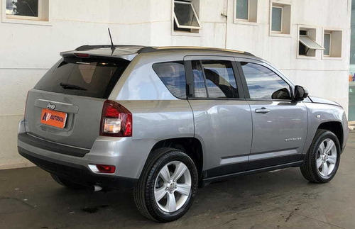 Imagem 4 de 12 de Jeep Compass Sport 2.0 16v 2015