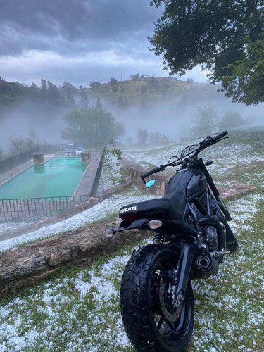 Ducati Scrambler Icon 800