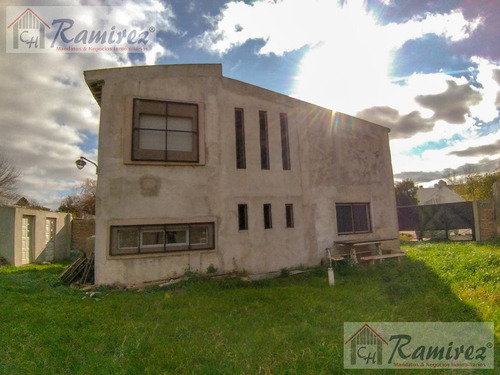 Casa 4 Ambientes En Venta. Excelente! - Ituzaingó Norte