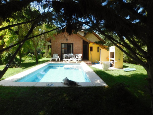 Casa En Alquiler Mar De Las Pampas Con Pileta.